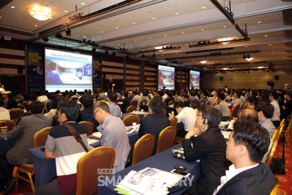 지난 8일 코엑스에서 개최된 '2017 국제 스마트 팩토리 엑스포 & 컨퍼런스' 모습 [사진=FA저널 SMART FACTORY]
