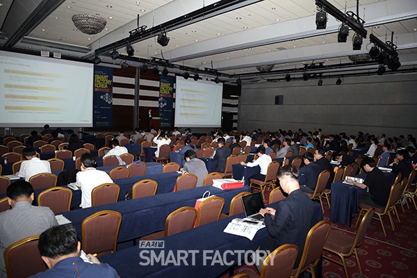 오후에 진행된 강연에서는 많은 참관객들이 참여해 큰 호응을 얻었다. [사진=FA저널 SMART FACTORY]