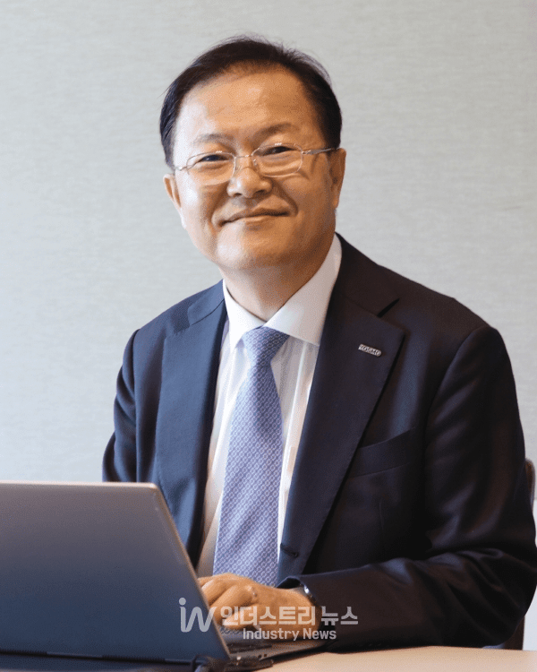 한국인더스트리4.0협회 박한구 명예회장<br>(전 스마트제조혁신추진단장) [사진=인더스트리뉴스]" height="272" loading="lazy